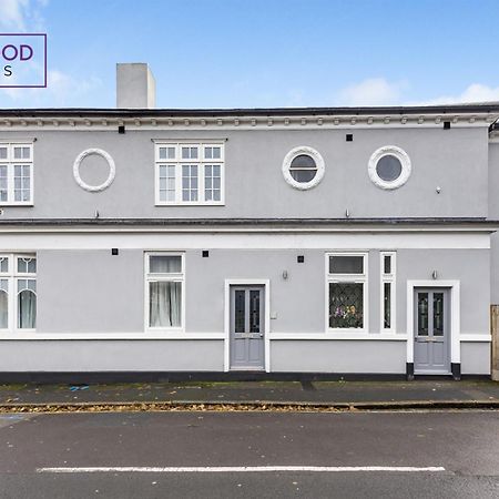 1 Bed 1 Bath Town Center Apartments For Corporates & Contractors, Wifi, Netflix And Parking On Selected Units By Redwood Stays Aldershot Eksteriør billede