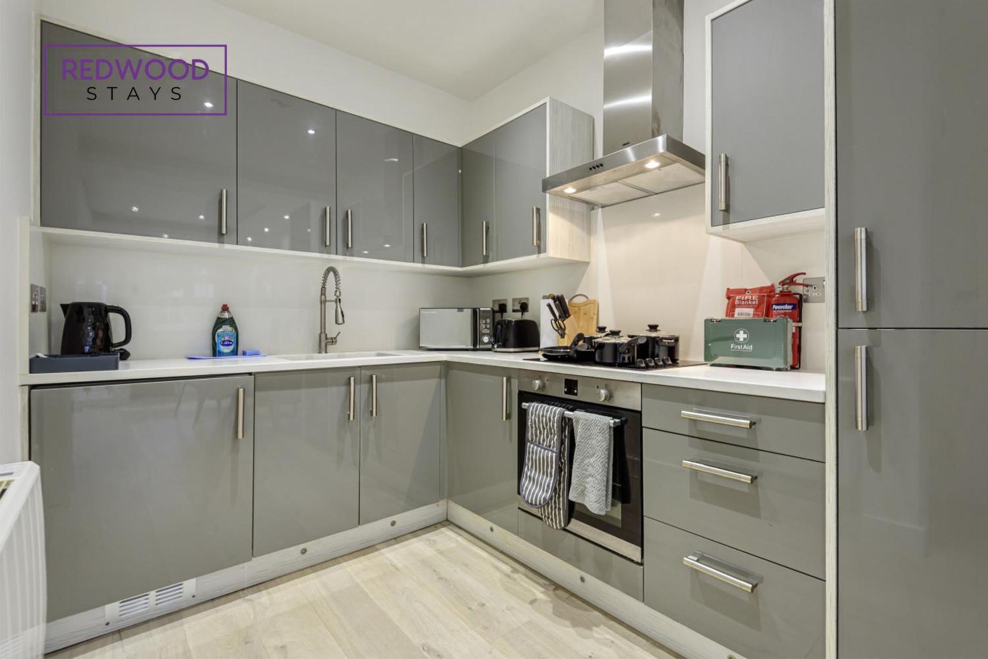 1 Bed 1 Bath Town Center Apartments For Corporates & Contractors, Wifi, Netflix And Parking On Selected Units By Redwood Stays Aldershot Eksteriør billede
